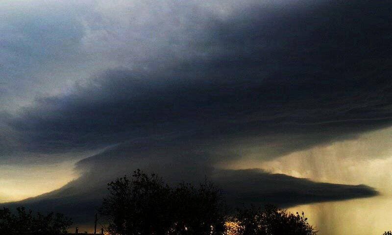 Image d'illustration pour Grêle et tornade en Pologne et en Ukraine